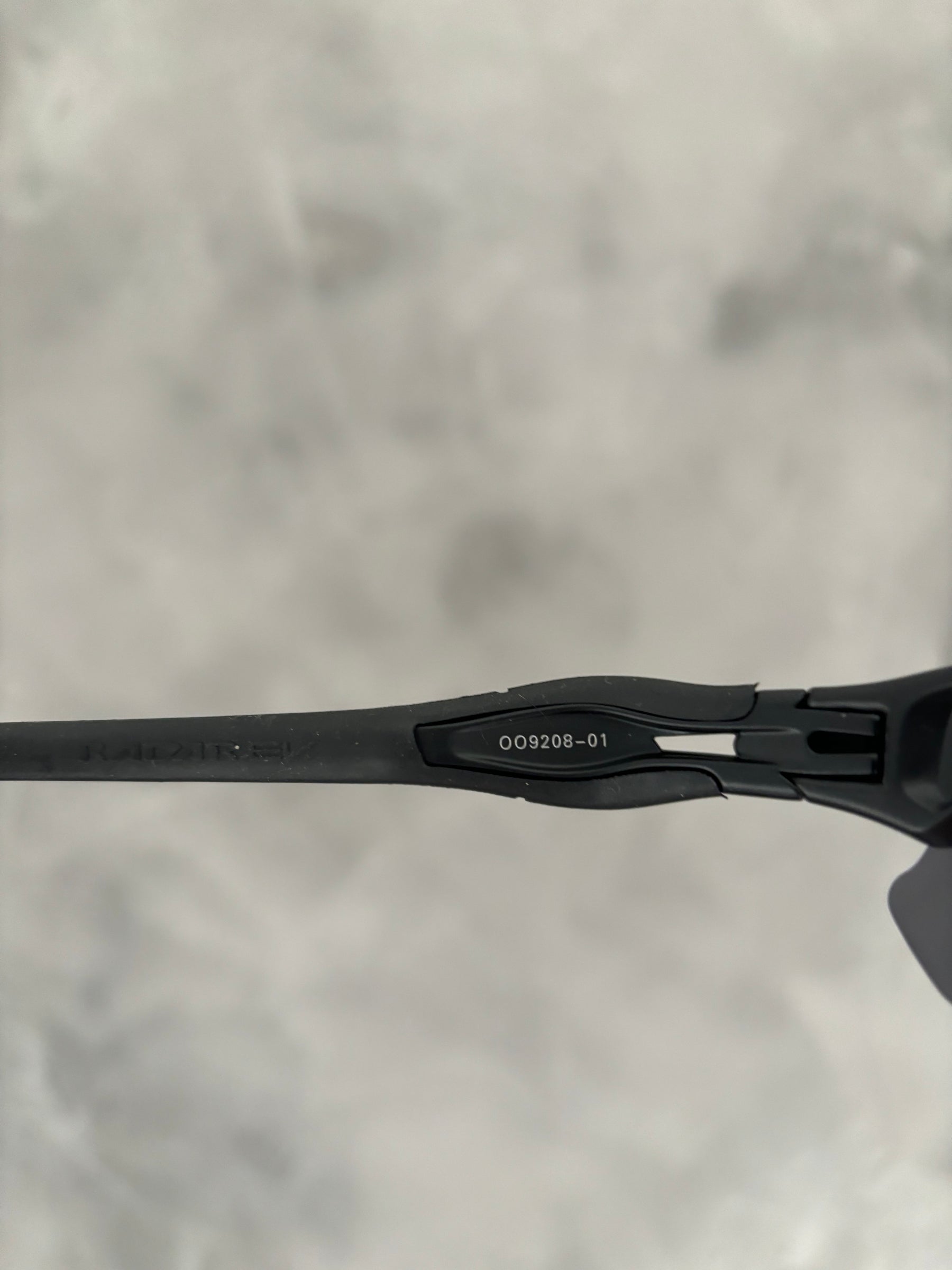 Radar Full Black