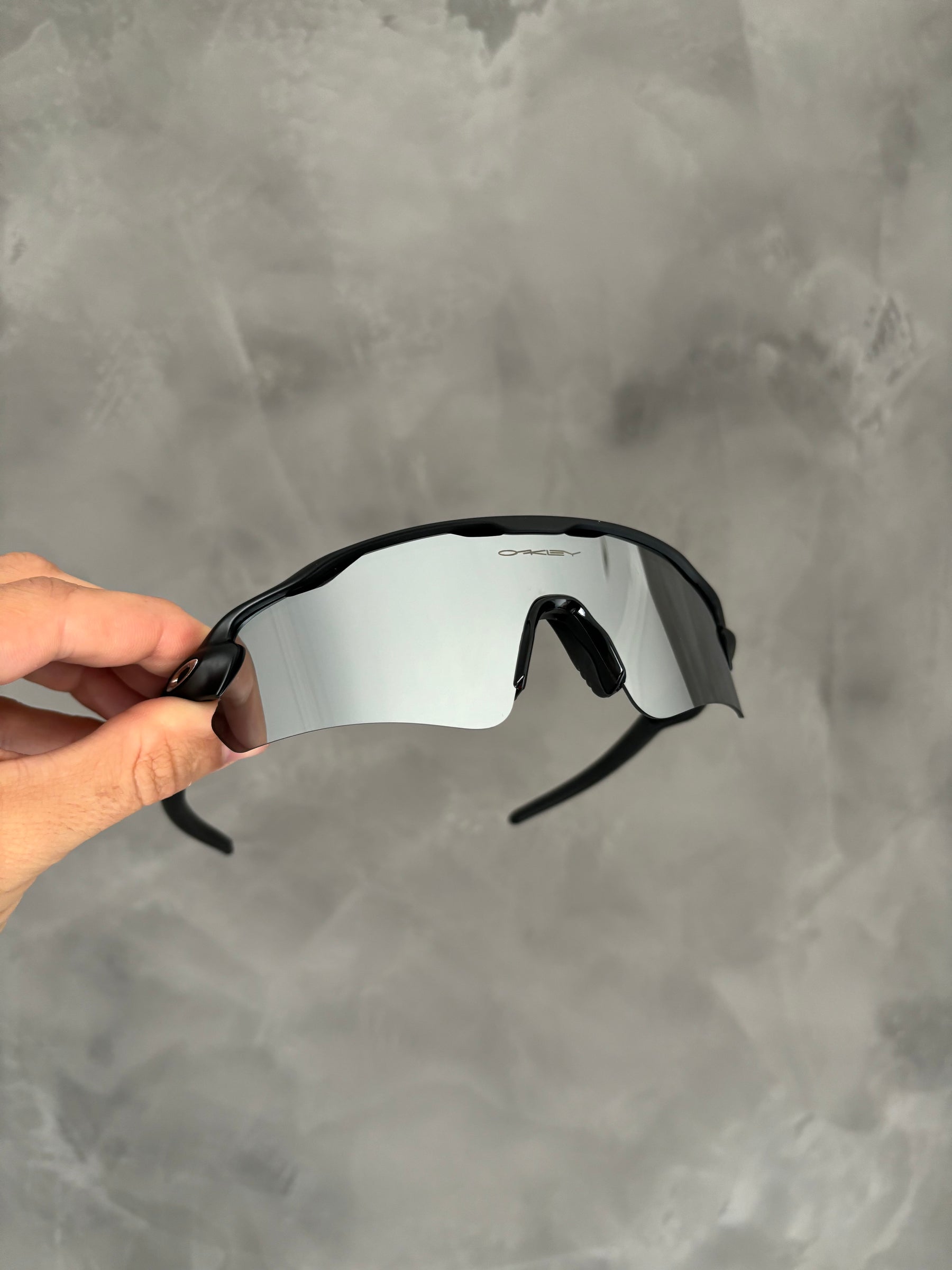Radar Black - Lente Liquid Metal
